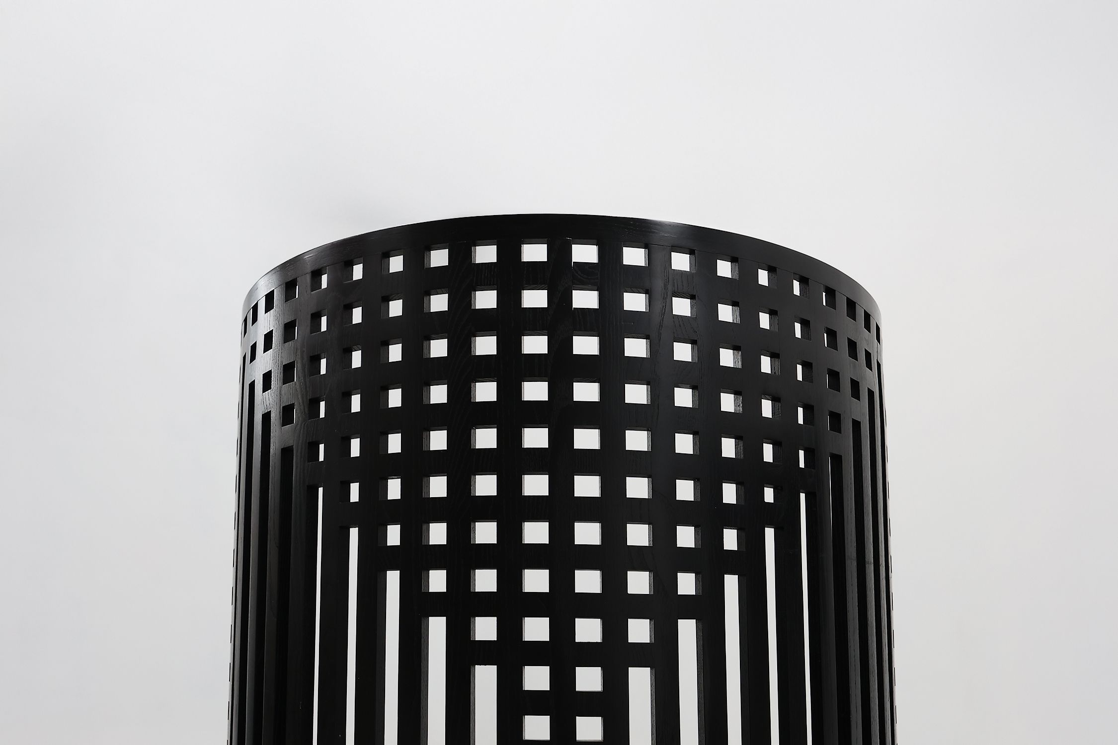 Pair of black Mackintosh Willow chairs by Atelier International, Italy 1980sthumbnail